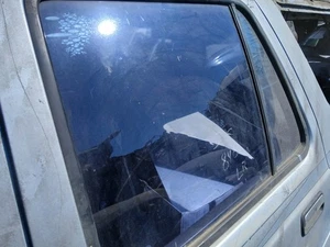 Toyota 4 Runner : 1990, 1991, 1992, 1993, 1994, 1995, Left Rear Door Glass - Foto 1 di 4