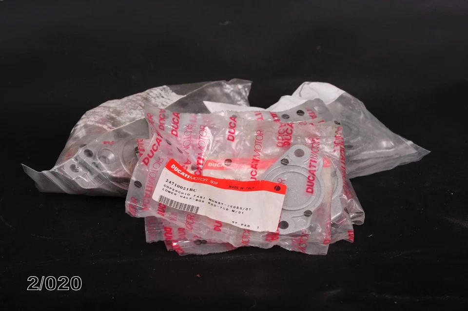 Ducati 748/996/998/999 Generator Housing Access Cover - 247.1.002.1BC - Image 1 of 1
