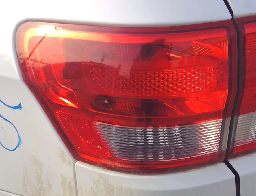 Driver Tail Light Quarter Mount Brake Lamp 2011 2012 2013 Jeep Grand Cherokee - Изображение 1 из 4