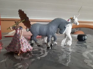 Papo Figuren Und Safari Ltd. Einhorn In Sehr Gutem Zustand Quasi Neu - Bild 1 von 4