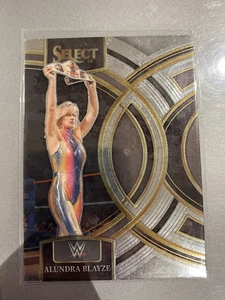 Panini Select WWE Premier Level Silver Prizm Alundra Blayze 2024 franqueo gratuito - Imagen 1 de 2