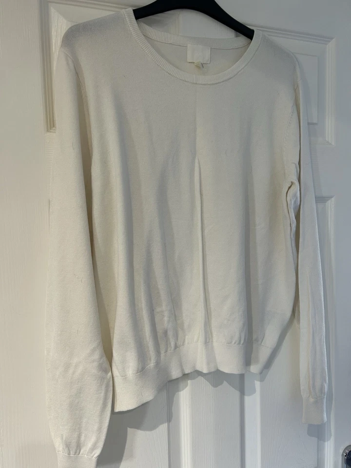 Women’s H&M Off-white Fine Knit Crew Neck  Long Sleeve Jumper Size XL - Image 1 of 1