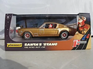PIONEER SANTA'S STANG 2017 SPECIAL GOLD P038 1:32 SLOT NEW OLD STOCK BOXED - Picture 1 of 9