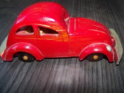 COCCINELLE en BOIS 14,5 X 5,5 X 5,5 cm TBE fait main - Photo 1/2