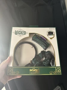 WICKED Scunci by Conair 3pc Elphaba Hair Gift Set NIB - Picture 1 of 2
