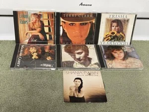 7 COUNTRY CDs: TRISHA YEARWOOD, KD LANG, SUZY BOGGUSS,RIMES,CAREY, TERRI CLARK - Imagen 1 de 1