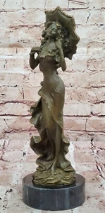 Statue de collection en bronze jeune fille victorienne avec parapluie sculpture par Mavchi vente - Photo 1/10