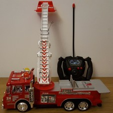 LARGE FIRE RESCUE FIRE ENGINE TRUCK Extendable ladder Remote Control Car  30CM