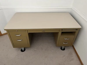 Shaw-Walker Steel Office Desk - Picture 1 of 2