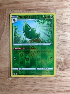 Metapod 002/264 - Swsh08: Fusion Strike Reverse Holo - Pokemon TCG 2021 - Picture 1 of 3