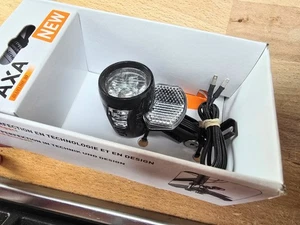 NEW AXA Blueline 30 Hub Dynamo Front Bicycle Headlight 30 lux w/fit bracket - Picture 1 of 3