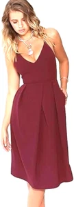 Kleid weinrot Neu mit Etikett integrierter BH EliaCher 4-6 Spaghettiträger V-Ausschnitt Taschen sexy - Bild 1 von 4