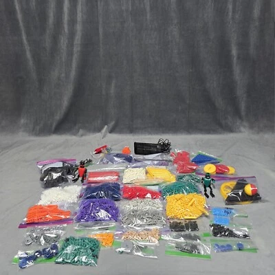 Over 1700 KNEX Rods, Connectors, Wheels, Solar Panel, Motor, 4 Manuals Ect  - Image 1 of 4