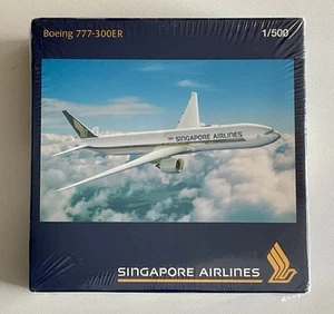 HERPA WINGS 524858 1/500 SINGAPORE AIRLINES EXCLUSIVE BOEING 777-300ER -SEALED - Picture 1 of 2