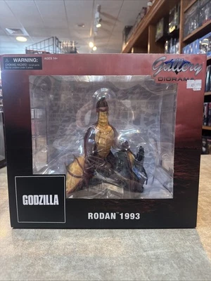 Nuevo en caja - 1993 Rodan PVC Galería Estatua Diamond Select 8" Figura Godzilla Monster Foto 1 de 4