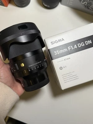 Sigma Art 35mm f/1.4 DG DN Wide Angle Lens (Sony E-mount) - Image 1 of 3