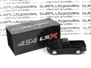 2025 PARA64 Onyx Black 2006 CHEVROLET SILVERADO 454 LSX Cateye Pickup #PB-55381 - Picture 1 of 6