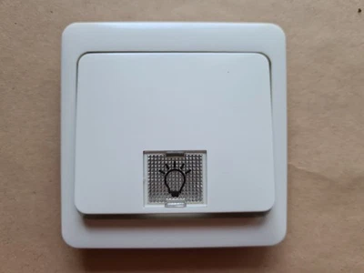 PEHA Taster Wechsel Wippe m. Zentralplatte, Linse Leuchte  f. Kombinat. beige - Bild 1 von 2