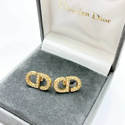 Pendientes Christian Dior Petit CD Stud Logo Circonita Tono Dorado De Japón Foto 1 de 4