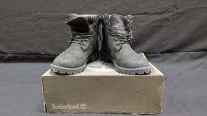 Timberland stivali classici premium in pelle nera taglia junior 6,5 TB0A3NX3 M/M - Foto 1 di 12