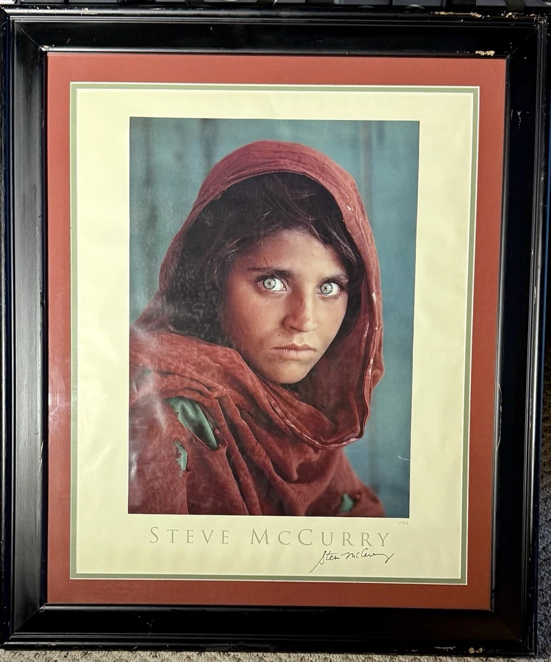 Chica afgana rara firmada 1985 por Steve McCurry Foto 1 de 1