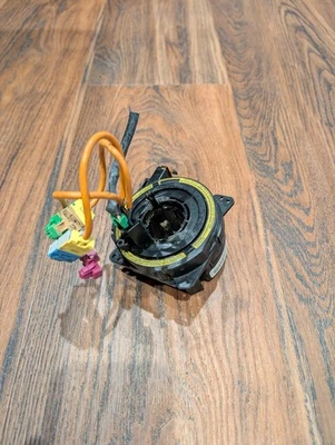 2005-2014 Volvo XC90 Steering Wheel Angle Clock Spring Contact Reel 31264470 OEM - Image 1 of 4