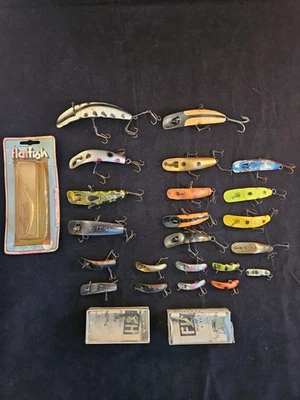 Colección de 25 señuelos Helin Flatfish vintage, varios tamaños y colores. Foto 1 de 4
