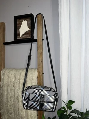 Bolso Bandolera/Hombro BURBERRY Nova Check Etiqueta Azul Nylon Azul Plata Foto 1 de 4
