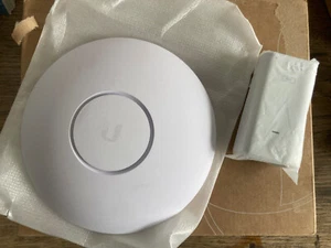 Ubiquiti Networks UniFi AC LR 802.11ac DualBand WLAN Access Point (UAP-AC-LR) - Photo 1/2
