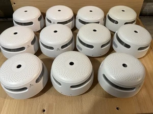 11 Stück X-Sense funkvernetzte Rauchmelder XS01-WR voll funktionstüchtig - Bild 1 von 4