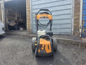 Wilks-USA TX750i Petrol Pressure Washer Black/Yellow Spares or Repairs - Picture 1 of 5
