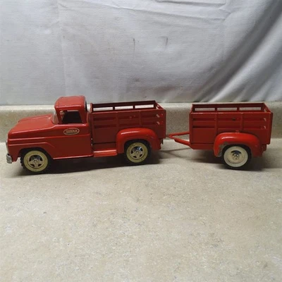 Camión con estante de estacas Tonka vintage + remolque, ganado ovino años 60 rojo Foto 1 de 4