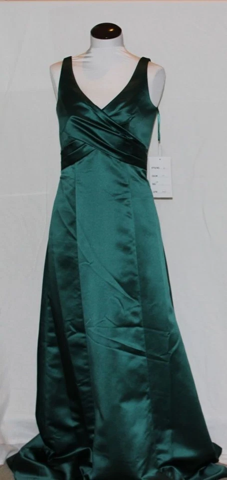 NUEVO Jordan Fashions Dama de honor Formal Vestido de Noche Baile de graduación Vestido talla 8 $159 Esmeralda Foto 1 de 4