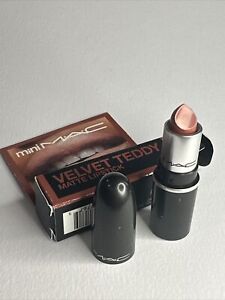 mini M.A.C Matte Lipstick 617 Velvet Teddy 1.8g