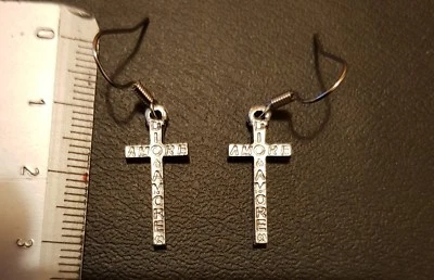 orecchini in metallo. croce. dio è amore - Immagine 1 di 3