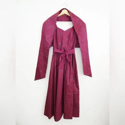 Vestido de graduación años 80 EE. UU. 8 Vintage Laura Ashley Borgoña Algodón Floral Vestido con Mantón Foto 1 de 4