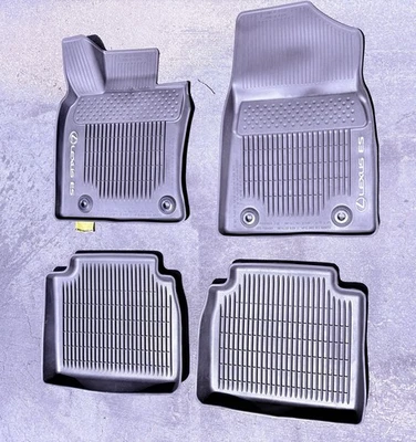 Alfombrillas negras OEM Lexus ES350 2019-2024 Foto 1 de 4