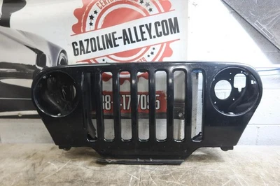 1997-2006 Jeep Wrangler TJ LJ OEM Front Grille Grill Assembly 55174594 - Image 1 of 4