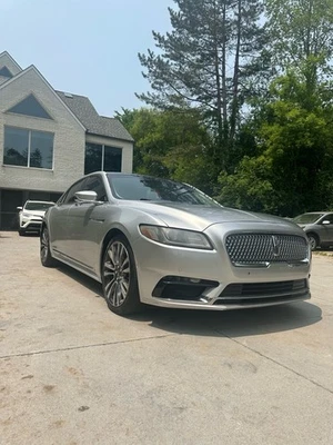 2017 Lincoln Continental SELECT - Image 1 of 4