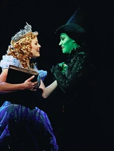 Foto firmada de Megan Hilty Wicked Galinda Glinda 8x10 Certificado de Autenticidad - Imagen 1 de 1