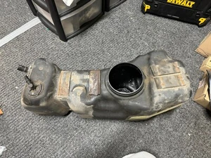 Ford Ranger 16-23 AdBlue Additivtank GB3G5J228AK - Bild 1 von 4