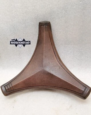 69-75 International Harvester Pickup 71-80 IH Scout II Steering Wheel Horn Pad - Image 1 of 4