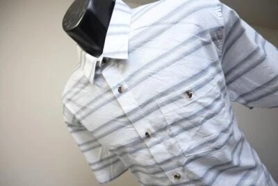 Travis Mathew Button Up Shirt Cotton Nylon Stretch Striped Casual Mens Sz Large - Image 1 of 4