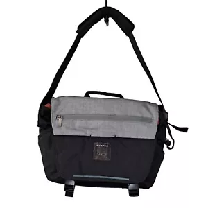 Everki ContemPRO Eks660 Notebook Carryin Case Messenger Bag Black Gray 19" x 13" - Picture 1 of 11