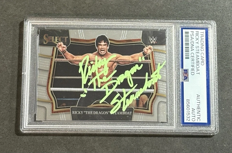 TARJETA AUTOGRAFIADA FIRMADA POR RICKY STEAMBOAT 2023 PANINI SELECT WWE CERTIFICADA PSA/ADN Foto 1 de 2