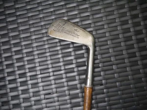 Antique Vintage Hickory Wood Shaft George Nicoll Rustless Spade Mashie - Picture 1 of 17