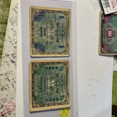 W W 2 Milatary Notes 1 An 1/2 Mark Notes Circ  - Image 1 of 4