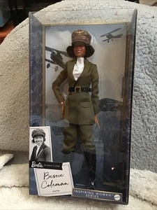 NUOVA BARBIE INSPIRING DONNA BESIE COLEMAN 12" (SCATOLA DANNEGGIATA) SPEDIZIONE GRATUITA - Foto 1 di 2