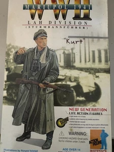 Dragon Models 12" GERMAN WAFFEN SS OFFICER LAH DIVISION NEW IN FACTORY BOX - Picture 1 of 7
