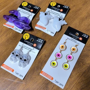 4 Pack Light Up Earrings New (Ghosts, Eyeballs, Skulls, Hats) - Picture 1 of 1